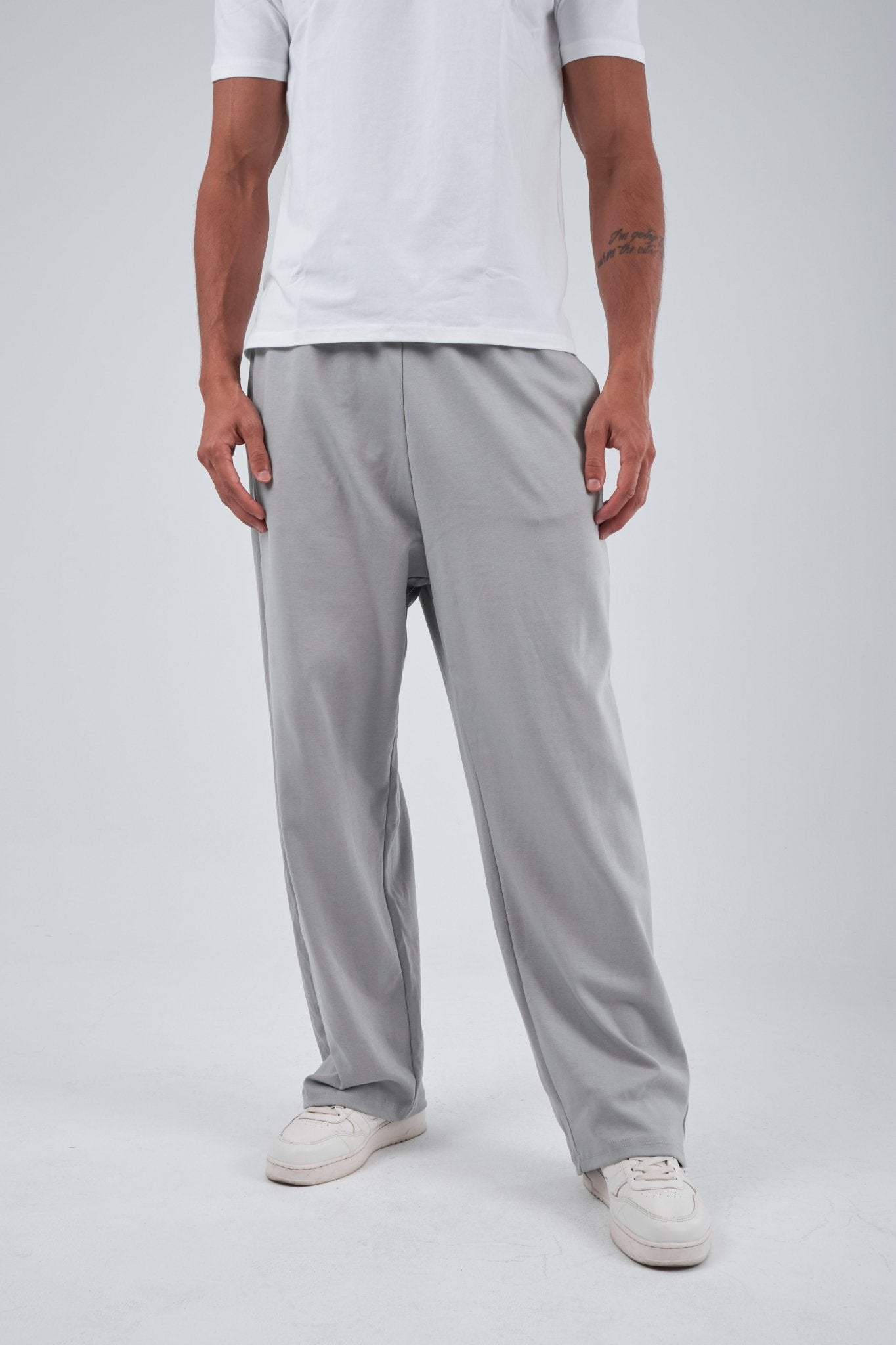 Straight Leg - Men - ThebasiclookInternational